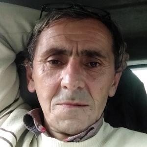 Парни в Саратове: Антон, 53 - ищет девушку из Саратова