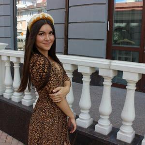 Девушки в Екатеринбурге: Кристина, 33 - ищет парня из Екатеринбурга