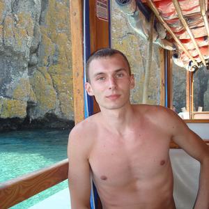 Парни в Твери: Игорь, 38 - ищет девушку из Твери