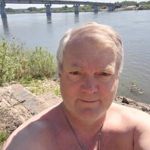 Парни в Томске: Павел, 60 - ищет девушку из Томска