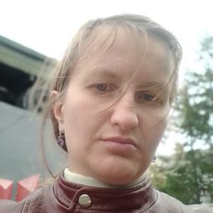 Девушки в Омске: Галина, 31 - ищет парня из Омска
