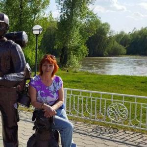Девушки в Екатеринбурге: Лидия, 62 - ищет парня из Екатеринбурга