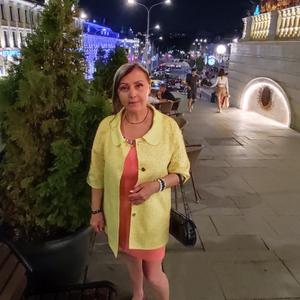 Девушки в Ижевске: Эльвира, 55 - ищет парня из Ижевска