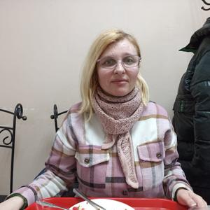 Девушки в Челябинске: Окси, 41 - ищет парня из Челябинска