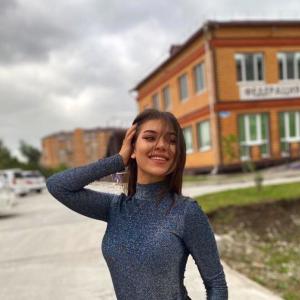 Девушки в Уссурийске: Ангелина, 22 - ищет парня из Уссурийска