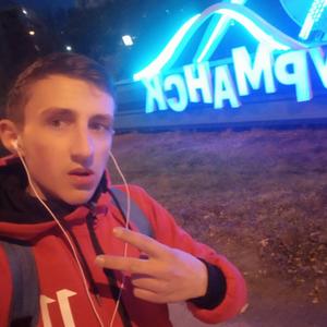 Парни в Мурманске: Сергей, 23 - ищет девушку из Мурманска
