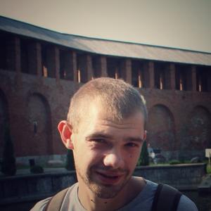 Парни в Смоленске: Александр Васильев, 33 - ищет девушку из Смоленска