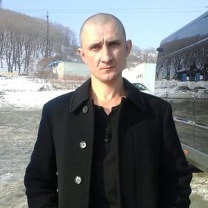 Олег, 46 лет, Находка