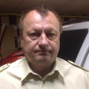 Юрий, 65 лет, Екатеринбург