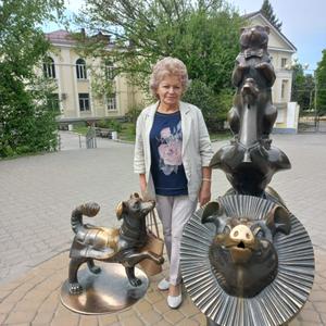 Девушки в Таганроге: Наталья, 67 - ищет парня из Таганрога