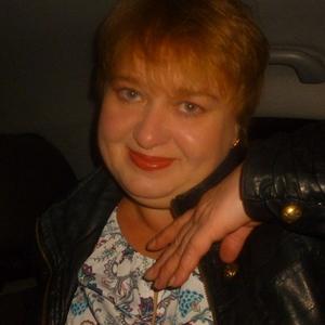 Девушки в Ноябрьске: Оксана Завьялова, 53 - ищет парня из Ноябрьска