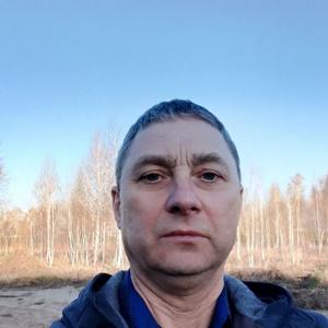 Девушки в Томске: Александр, 59 - ищет парня из Томска