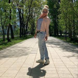 Алена, 49 лет, Москва