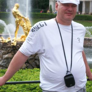 Парни в Вольске: Илья, 51 - ищет девушку из Вольска