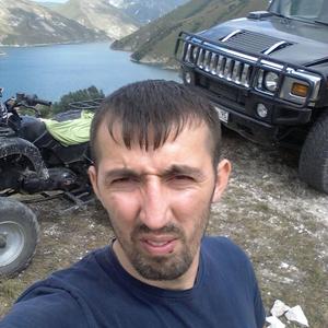 Парни в г. Грозный (Чечня): Умар, 39 - ищет девушку из г. Грозный (Чечня)