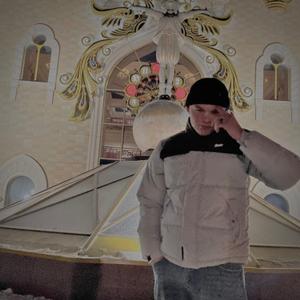 Парни в Зеленодольске (Татарстан): Ринат, 24 - ищет девушку из Зеленодольска (Татарстан)