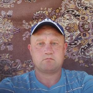Юрий, 48 лет, Брянск