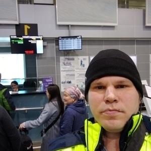 Парни в Бийске: Илья, 38 - ищет девушку из Бийска