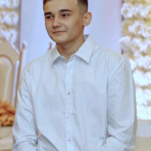 Oleg, 21 год, Ростов-на-Дону