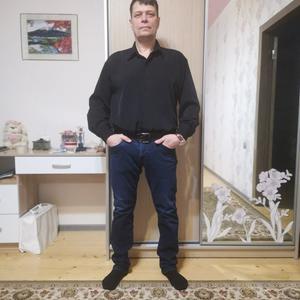 Парни в Нижний Тагиле: Вадим, 54 - ищет девушку из Нижний Тагила