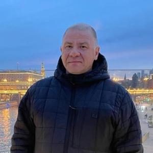 Александр, 47 лет, Петропавловск-Камчатский