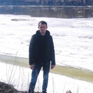 Парни в Нижнекамске: Владимир Марченко, 32 - ищет девушку из Нижнекамска