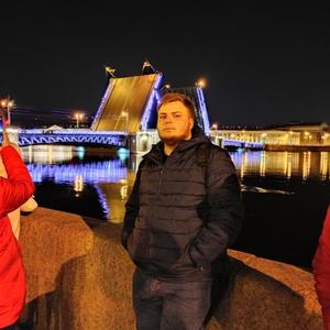 Парни в Челябинске: Кирилл, 27 - ищет девушку из Челябинска