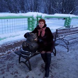 Девушки в Мурманске: Mari, 59 - ищет парня из Мурманска