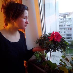 Девушки в Калининграде: Алёна, 35 - ищет парня из Калининграда