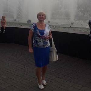 Девушки в Челябинске: Елена, 65 - ищет парня из Челябинска
