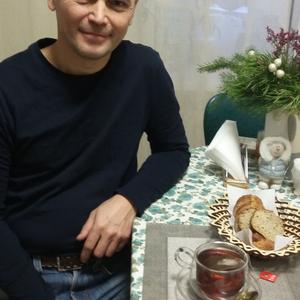Парни в Ижевске: Рустам, 58 - ищет девушку из Ижевска