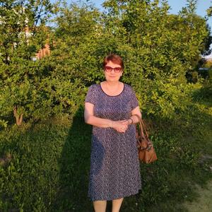 Девушки в Томске: Елена, 59 - ищет парня из Томска