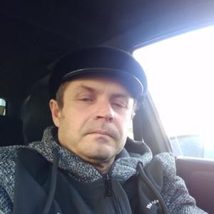 Анатолий, 49 лет, Петропавловск-Камчатский