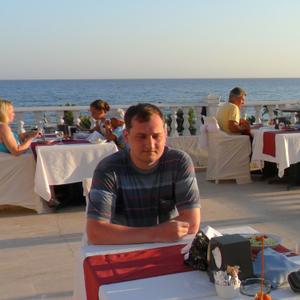 Илья, 39 лет, Иркутск