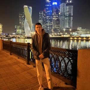 Парни в Омске: Виталя, 23 - ищет девушку из Омска