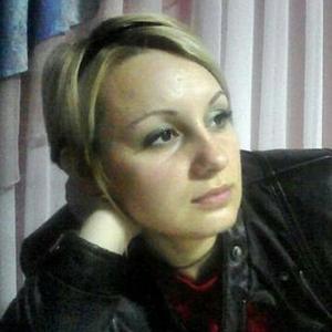 Девушки в Таганроге: Алена, 41 - ищет парня из Таганрога