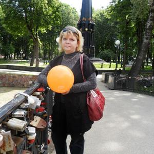 Девушки в Смоленске: Лариса, 52 - ищет парня из Смоленска