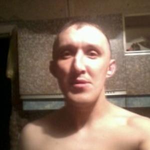 Парни в Томске: Иван, 42 - ищет девушку из Томска