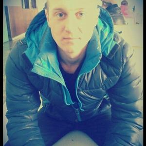 Илья, 32 года, Тюмень