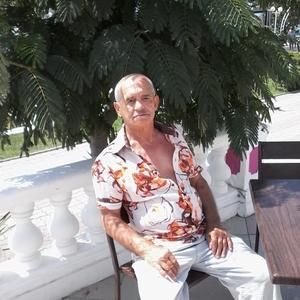 Парни в Абакане: Петр, 73 - ищет девушку из Абакана