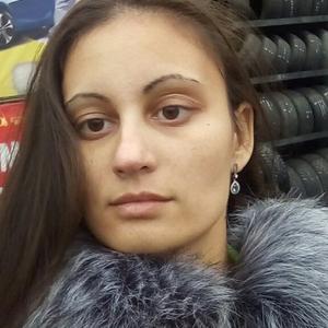 Девушки в Пскове: Елена, 33 - ищет парня из Пскова