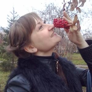 Девушки в Омске: Катя, 33 - ищет парня из Омска