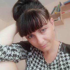 Девушки в Ангарске: Алена, 37 - ищет парня из Ангарска