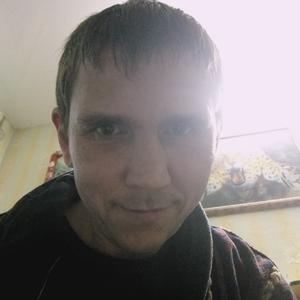 Dmitrii, 42 года, Можга