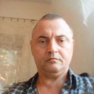 Виктор, 64 года, Новокубанск
