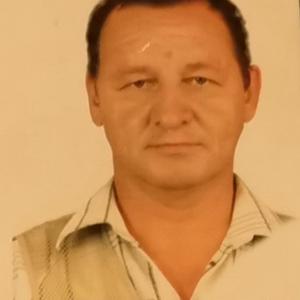 Парни в Арсеньеве: Александр, 59 - ищет девушку из Арсеньева