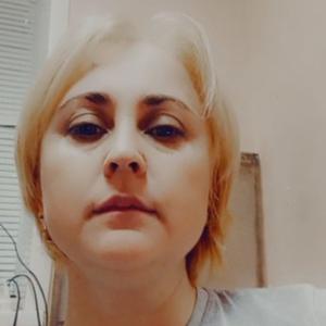 Девушки в Сергиевске: Марина Нургатина, 40 - ищет парня из Сергиевска