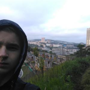 Александр, 23 года, Владивосток