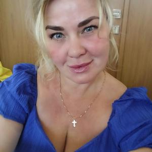 Валерия, 42 года, Санкт-Петербург