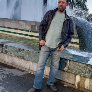 Парни в Нижний Тагиле: Александр, 47 - ищет девушку из Нижний Тагила